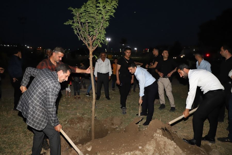 MEM U ZİN PARKI BAŞTAN AŞAĞI YENİLENİYOR