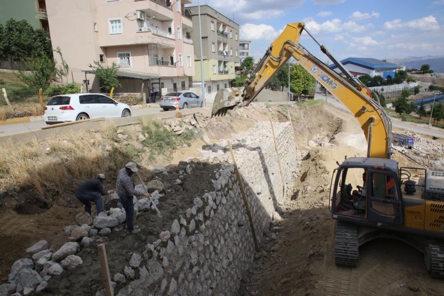 ŞIRNAK BELEDİYESİ ÇALIŞMALARA HIZ VERDİ