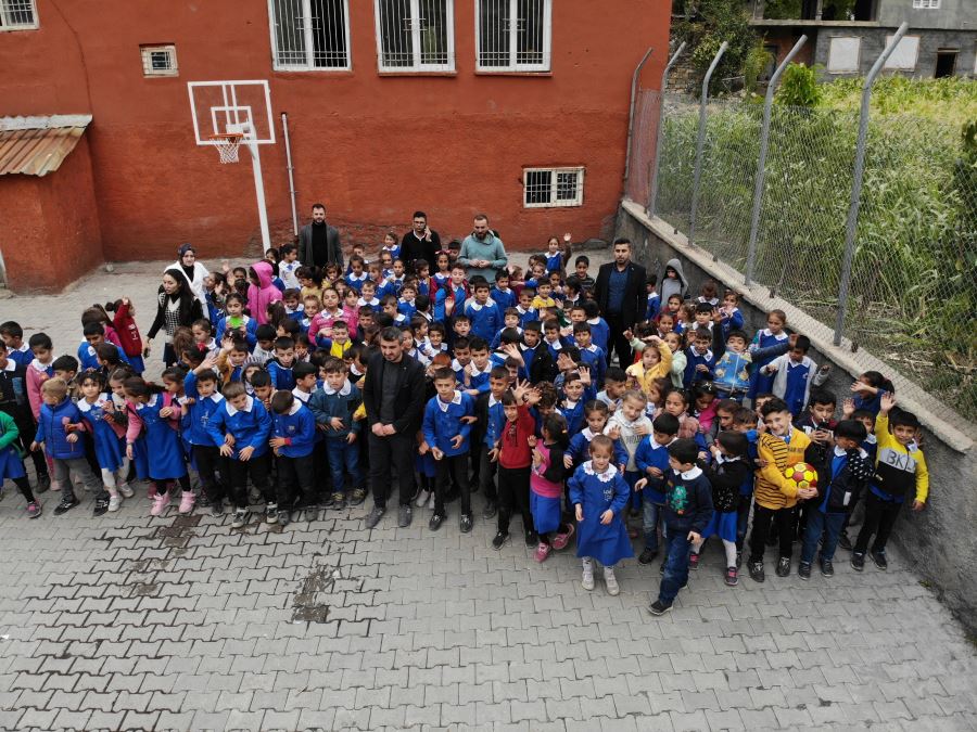 ULUDERE’DE BU OKULDA HALA 