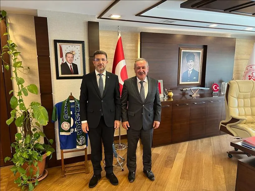 REKTÖR ALKIŞ KYK GENEL MÜDÜRÜ RECEP ALİ ER’İ ZİYARET ETTİ