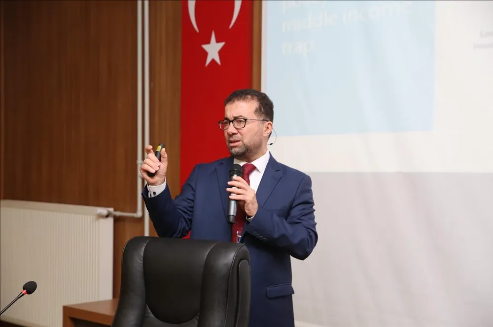 OSTİM TEKNİK ÜNİVERSİTESİ REKTÖRÜ PROF. DR. MURAT YÜLEK, ÜNİVERSİTEMİZDE KONFERANS VERDİ